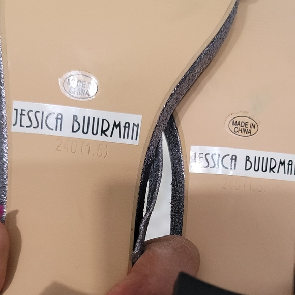 NWOT Jessica Buurman Silver Glittery Square  Front Block Heel Strapy Sandals - Picture 7 of 10